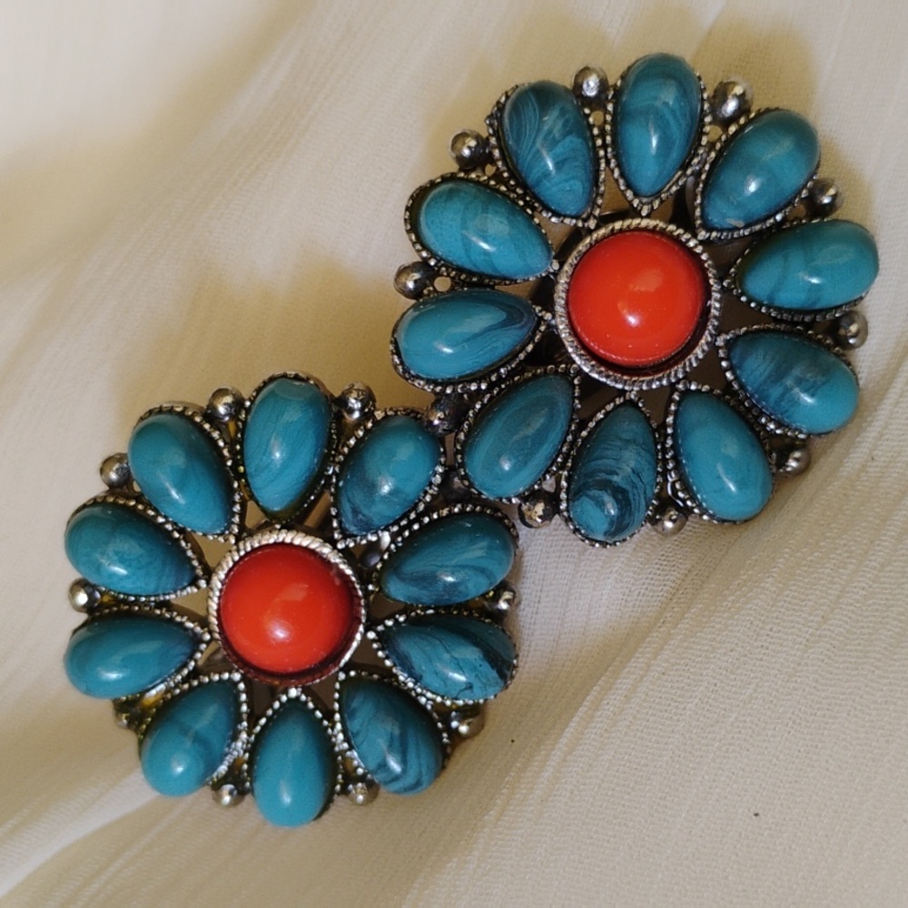 Western Flower Style clip on earings